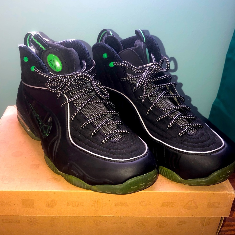 Nike Half-Cent “House of Hoops” “Green Spark” Size 10.5 Foamposite Jordan